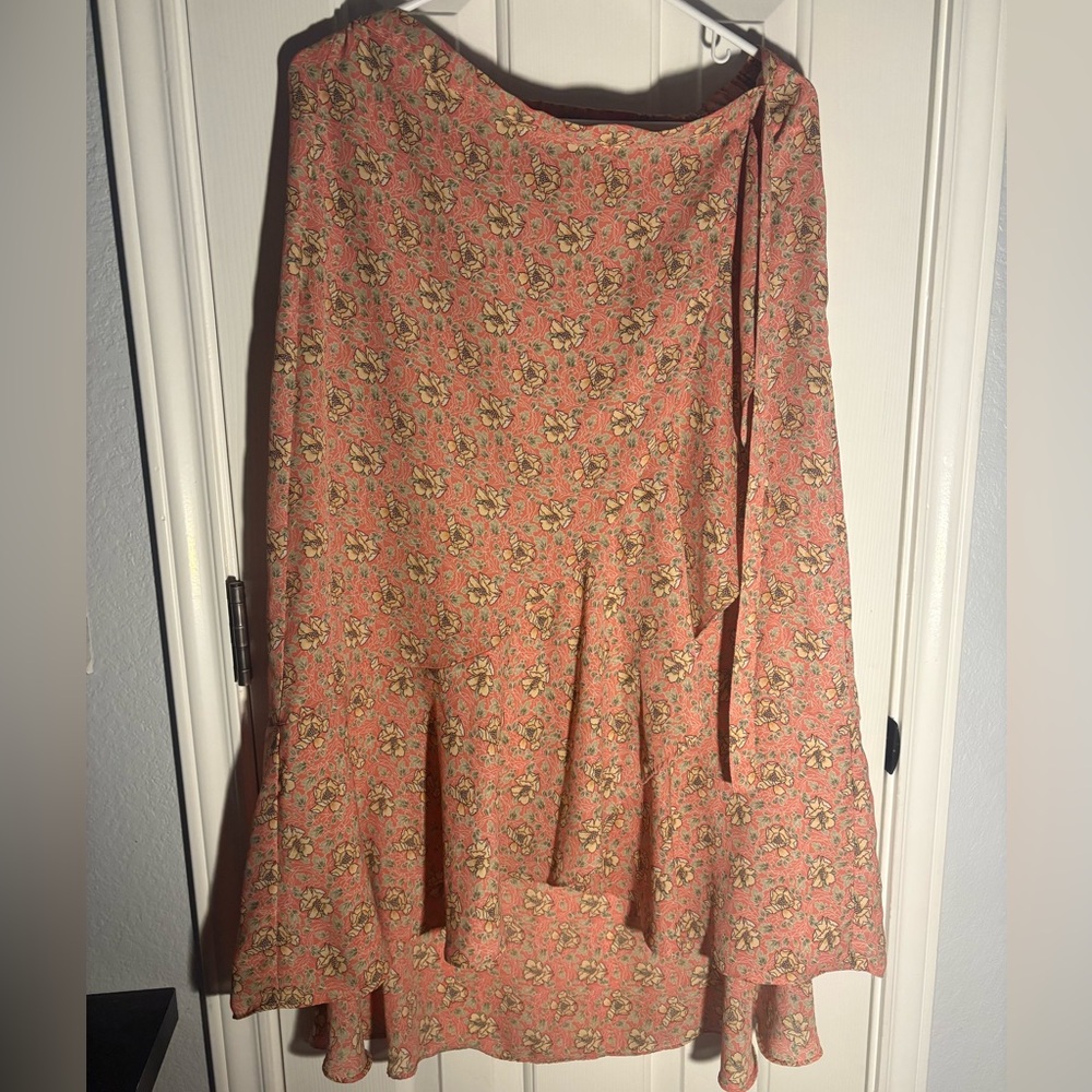 Max Studio Floral Skirt with a Slit